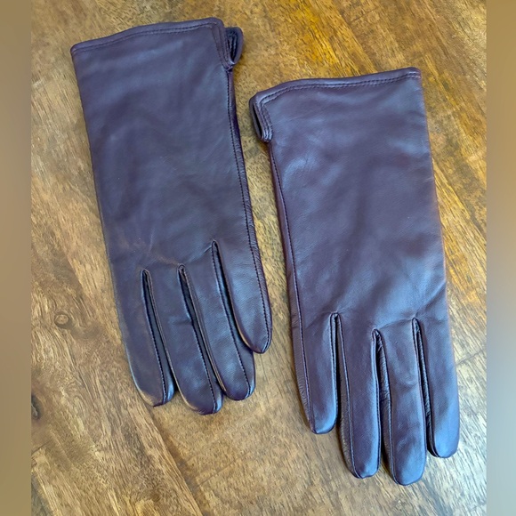 Leather Gloves | Plum | Size 8 - Picture 4 of 4
